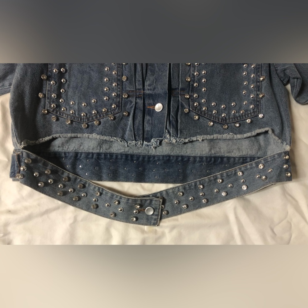 AZALEA  WANG PLAYER APPLIQUÉ RHINESTONE STUDDED DENIM JACKET SIZE  SIZE: LARGE - Picture 7 of 9